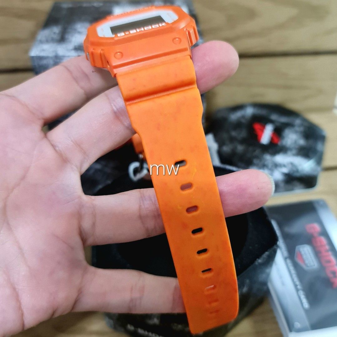 Casio G Shock Multi function Alarm Digital Unisex Watch DW 5600ws