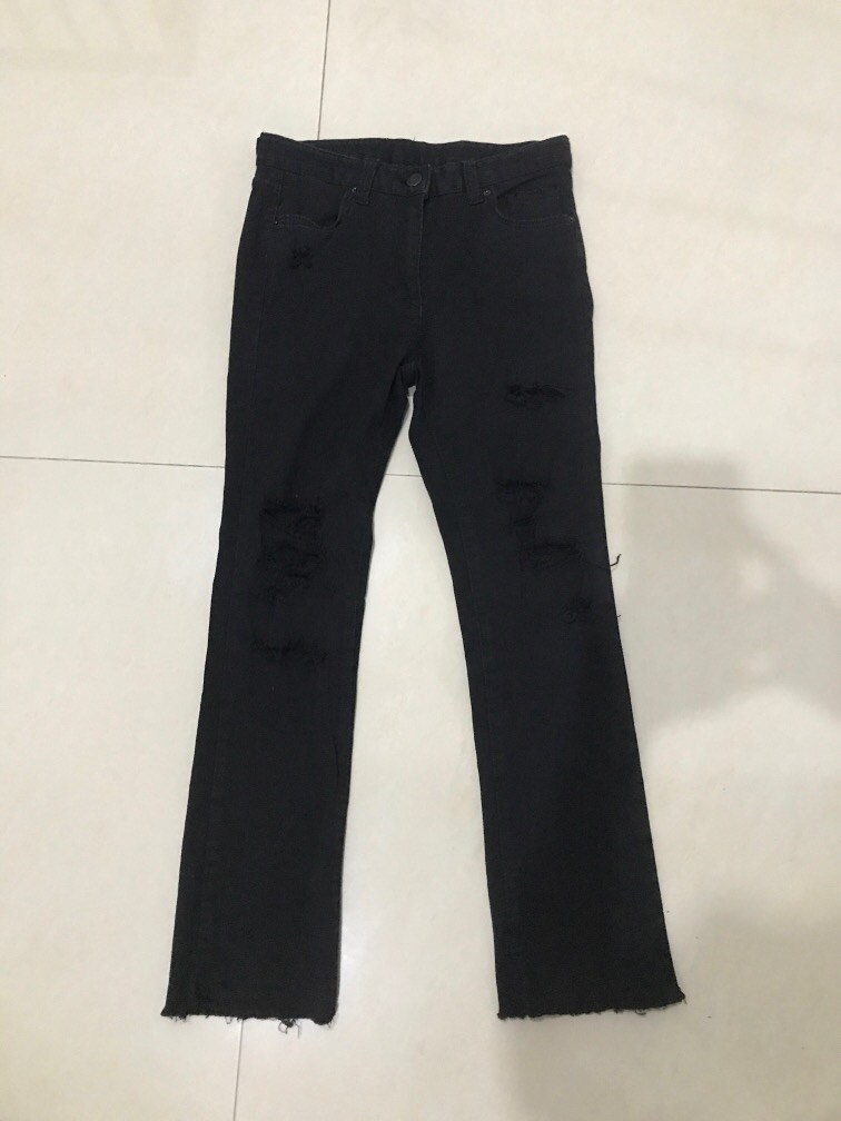 Celana ripped jeans korea, Fesyen Wanita, Pakaian Wanita, Bawahan di