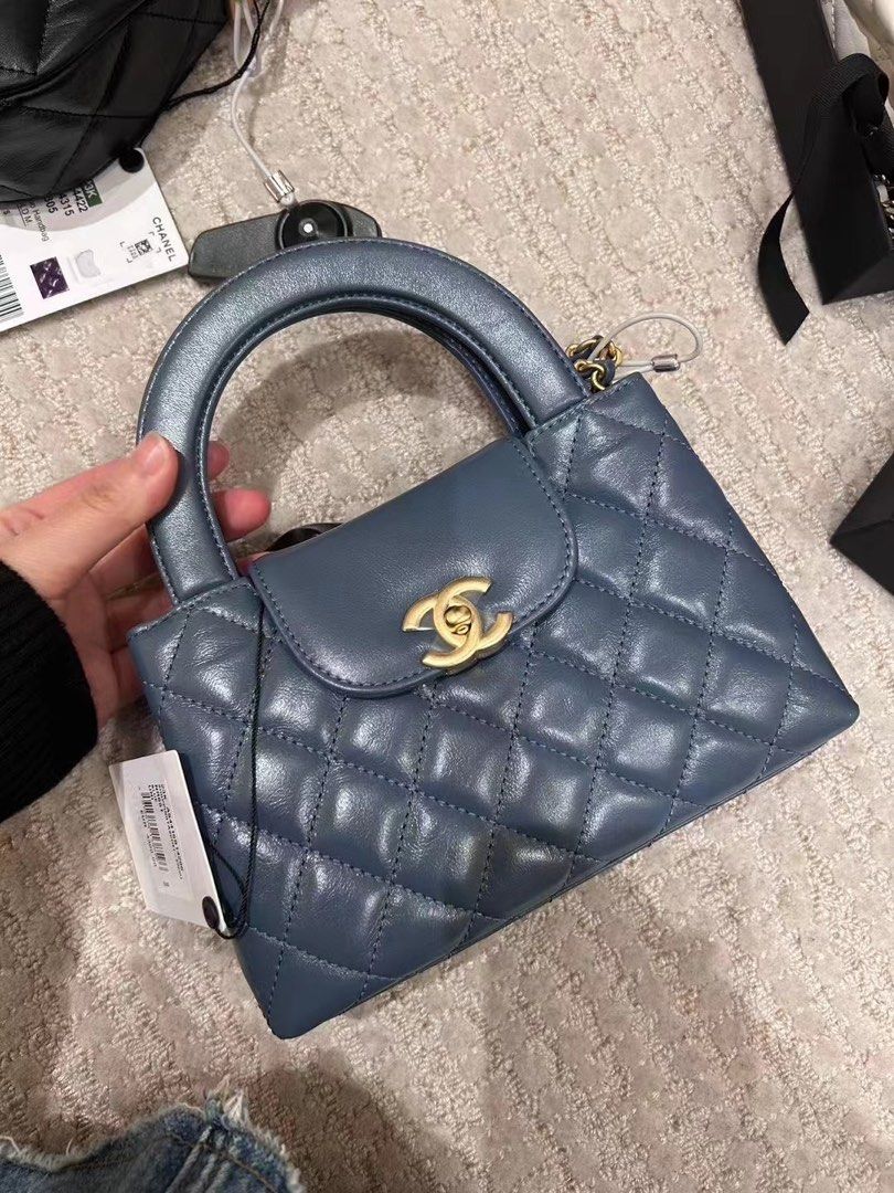 Chanel 23K Small Shopping Tote in Pink , 名牌, 手袋及銀包- Carousell