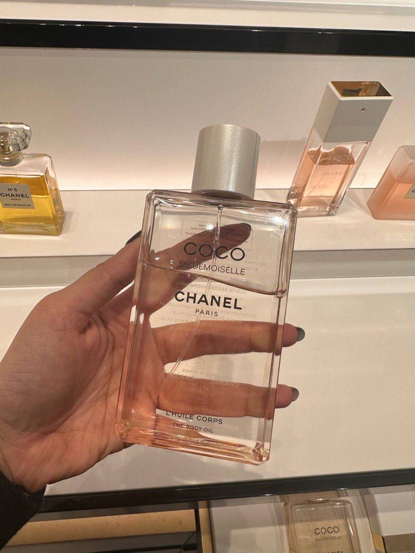 Authentic Chanel Coco Mademoiselle The Body Oil - Silky Moisturizer, Beauty  & Personal Care, Fragrance & Deodorants on Carousell