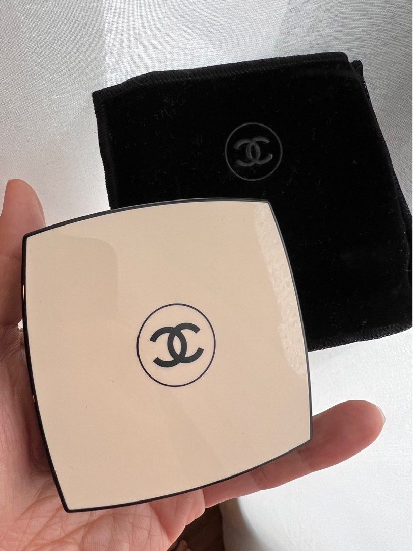 CHANEL New ! LES BEIGES Healthy Glow Sheer Colour Broad Spectrum SPF 15  Suncreen No 10 - 12g/0.42oz