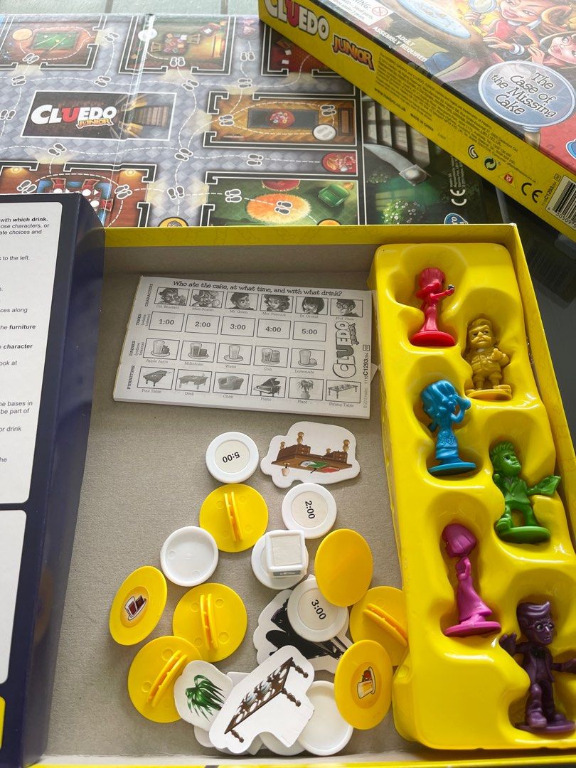 Cluedo Junior, Hobbies & Toys, Toys & Games on Carousell