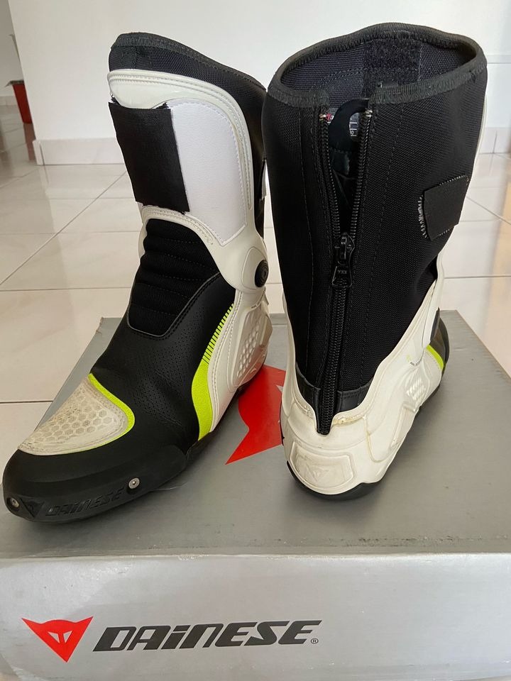 Dainese cafe racer boots deals