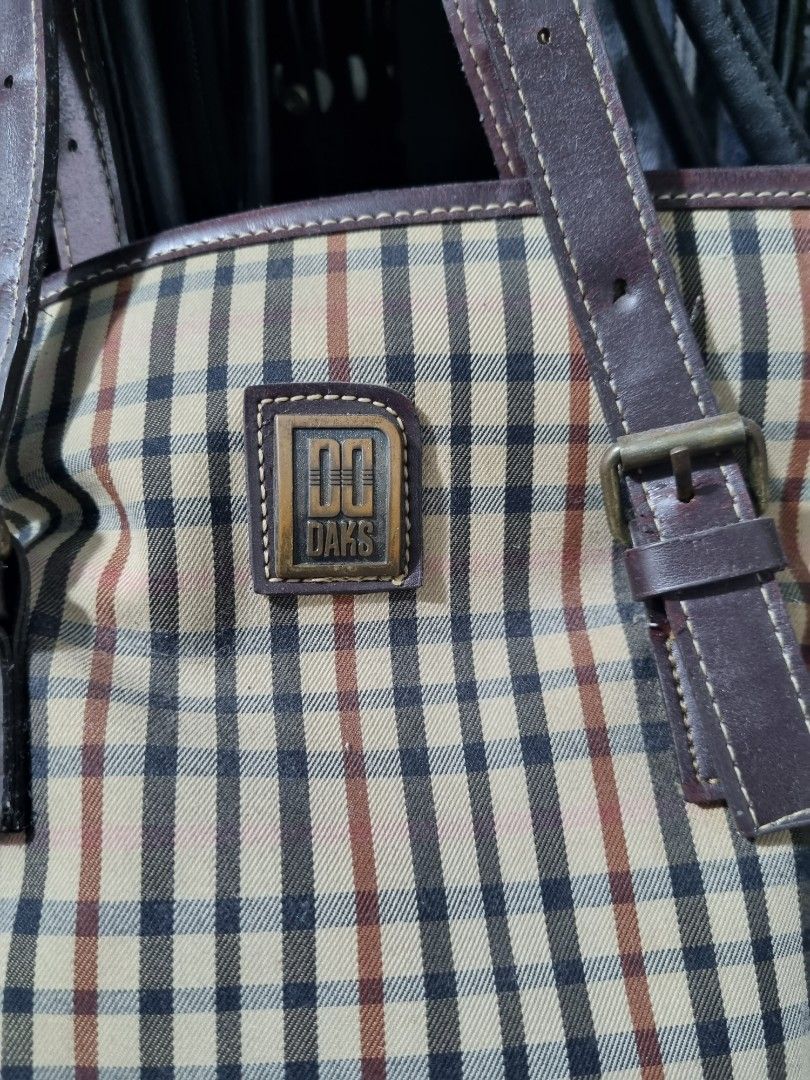 Daks bucket bag on sale
