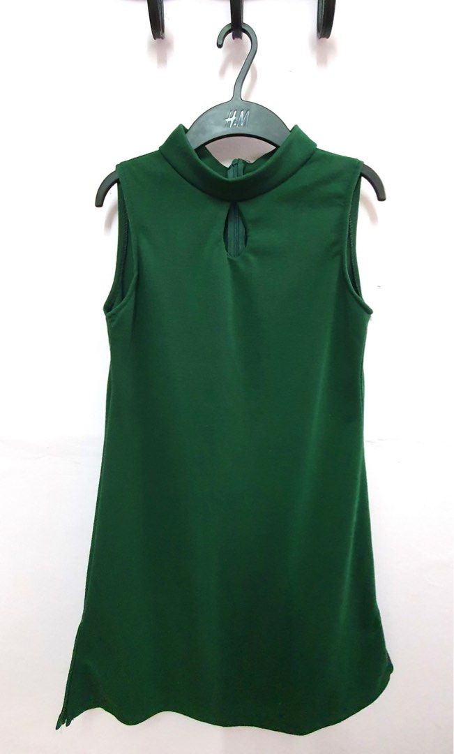 Dark Green High Neck Keyhole Dress, Women's Fashion, Dresses & Sets ...