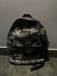 （分類：）位於 。 由 lamlamlay.213 提交（商品編號 1253107028，圖片 1）。簡介： 。