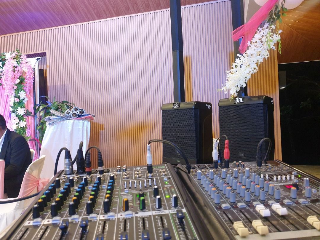 DJ with Basic Lights and Sound Rental, Audio, Soundbars, Speakers ...