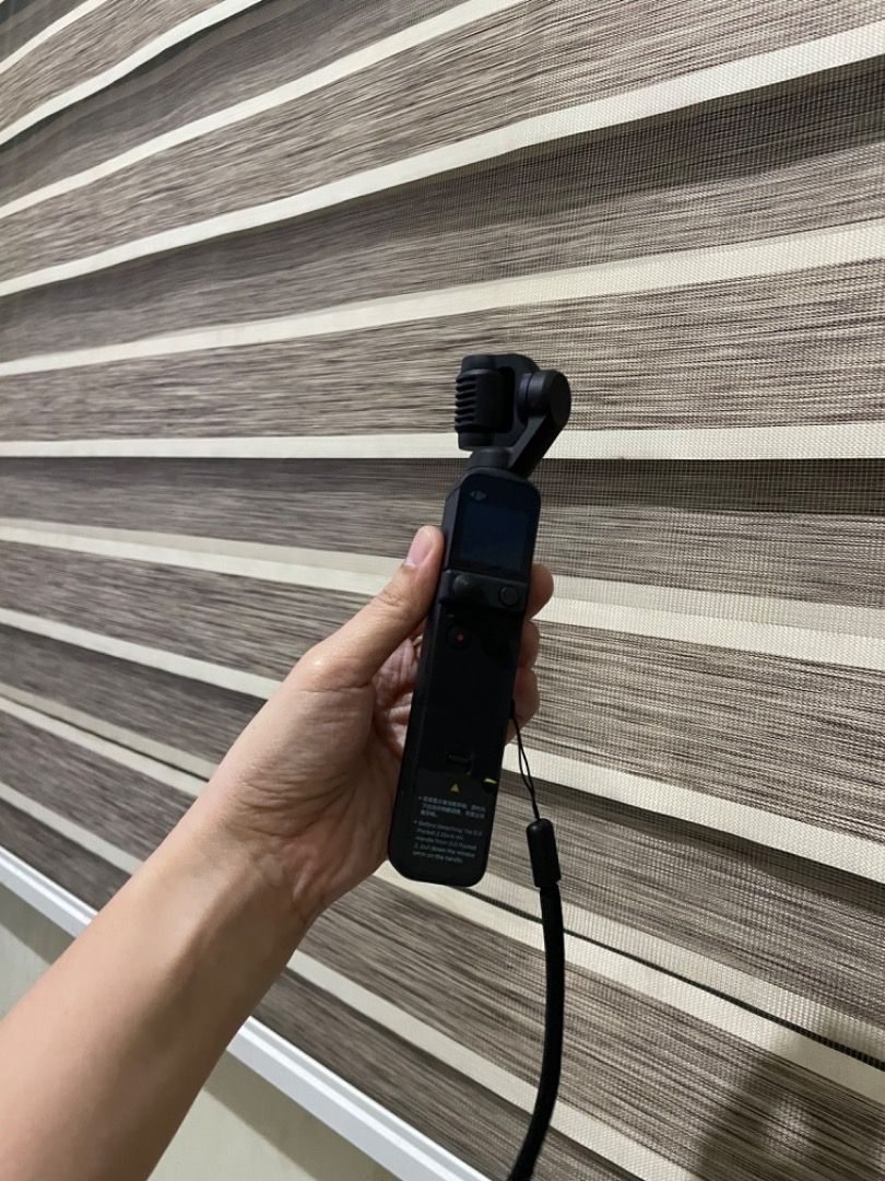 DJI osmo pocket 2 creator combo (Category: Cameras) located in Manila. Submitted by anewor1001 (Listing ID 1253041203, Image 1). Description: .
