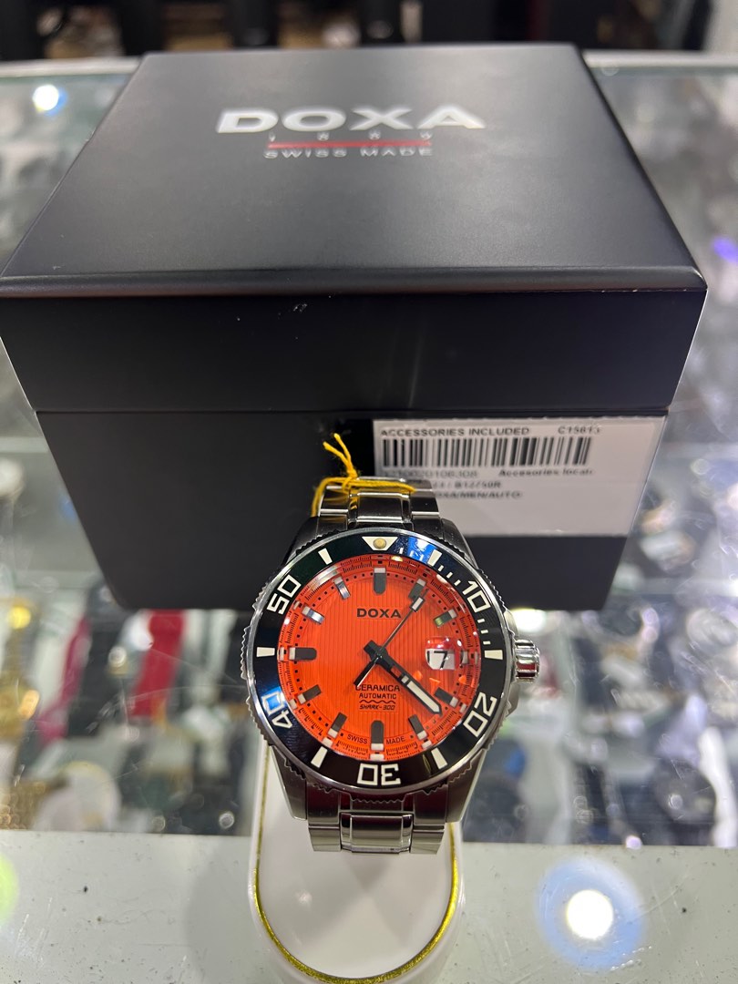 DOXA Ceramica Shark 300m orange diver w box mens watch Men s
