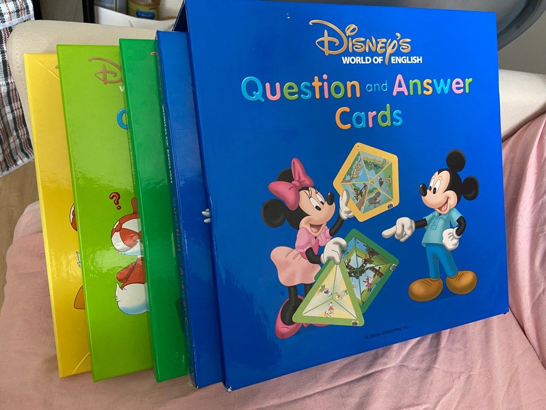 迪士尼英語世界DWE Q&A cards, 興趣及遊戲, 書本& 文具, 小朋友書