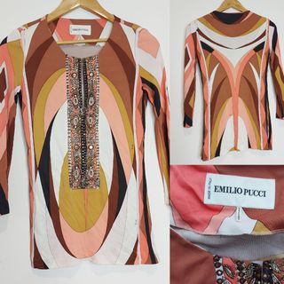(Category: ) located in . Submitted by closetfashion (Listing ID 1253003233, Image 1). Description: .