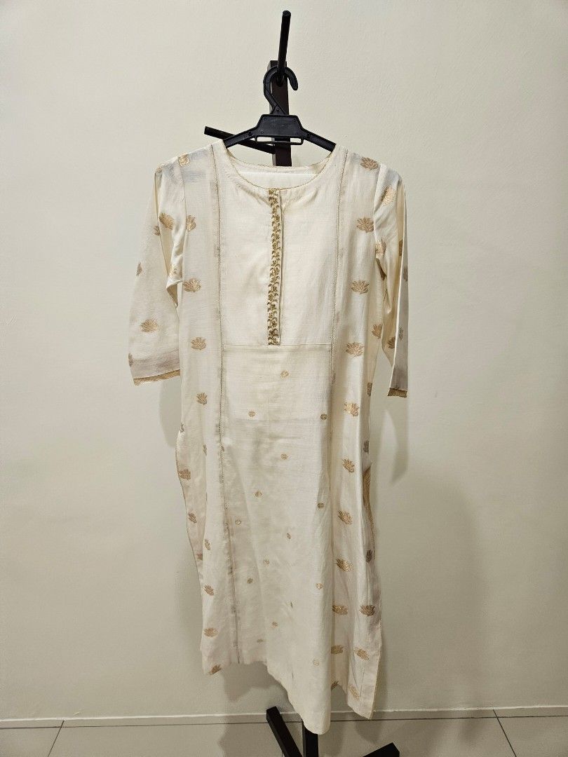 Buy Fabindia Women's Cotton Silk Chikankari Slim Kurta (210898501_Offwhite  at Amazon.in