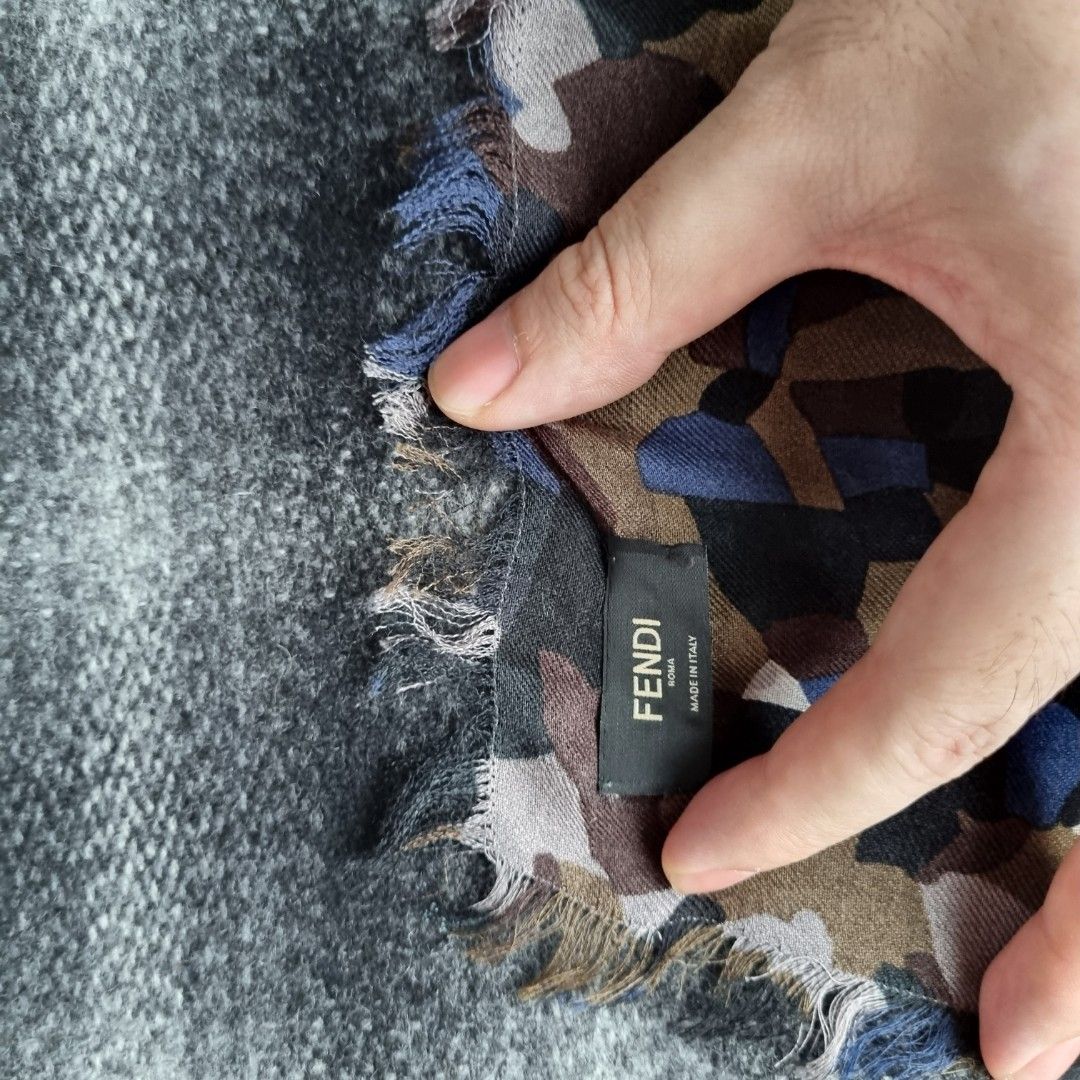 Fendi scarf store mens