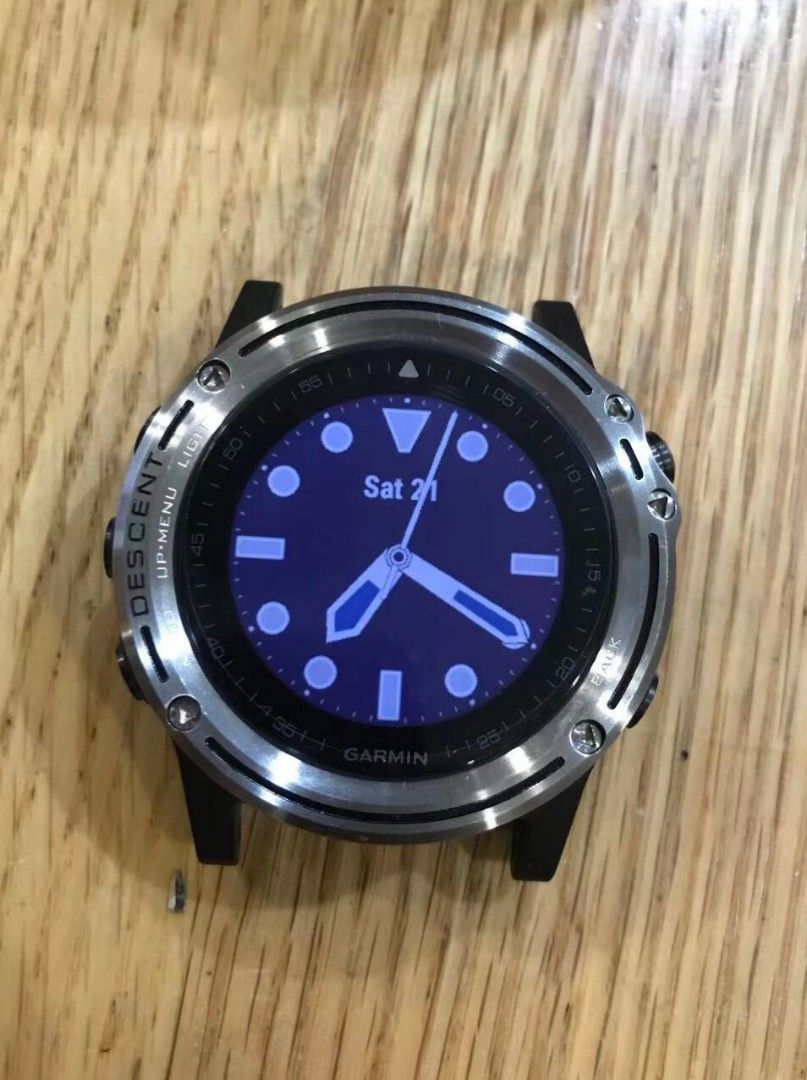 Garmin descent mk1 sales sapphire