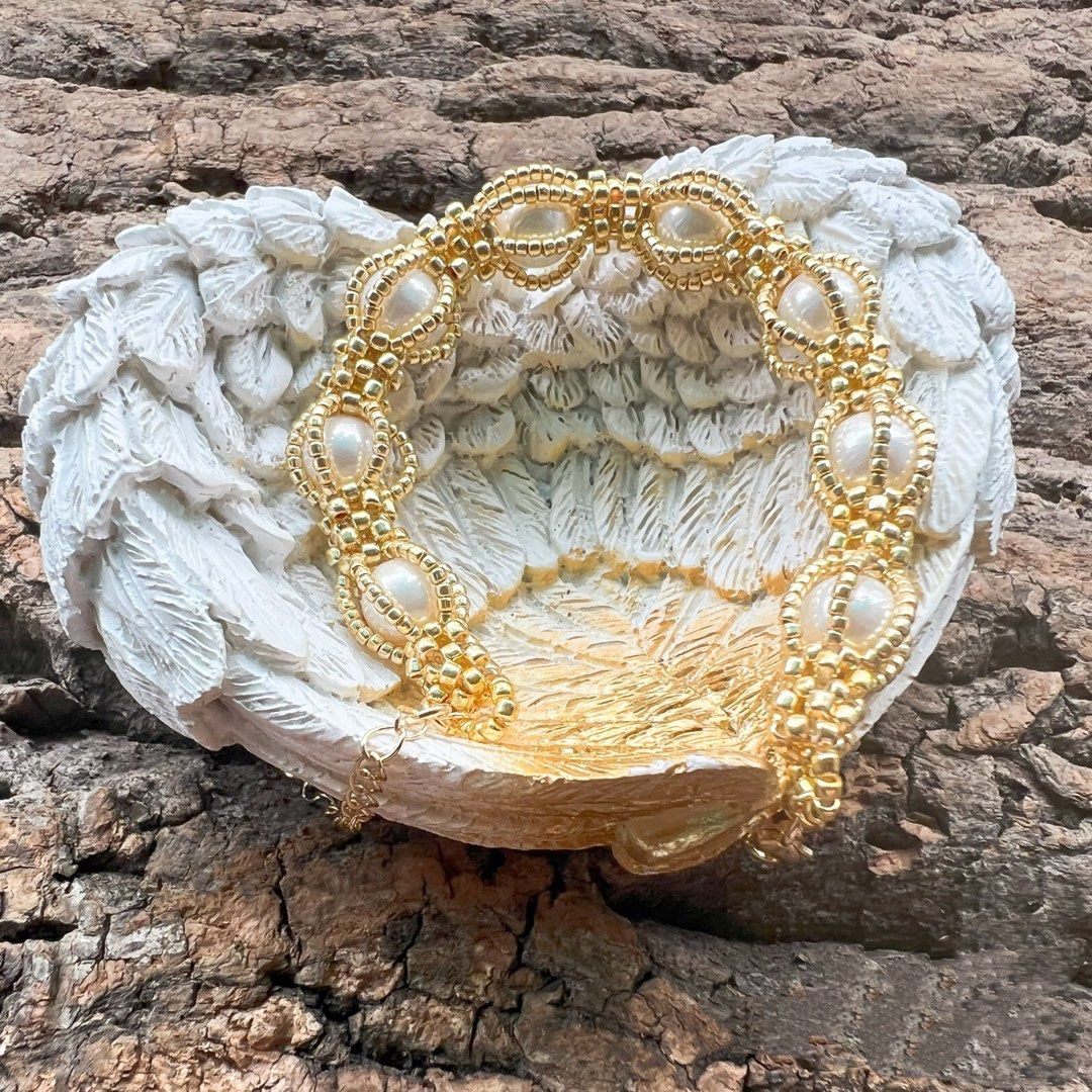 Gold lace bracelet 2025