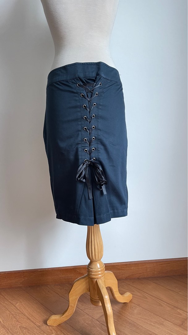 Guess black lace on sale up skirt