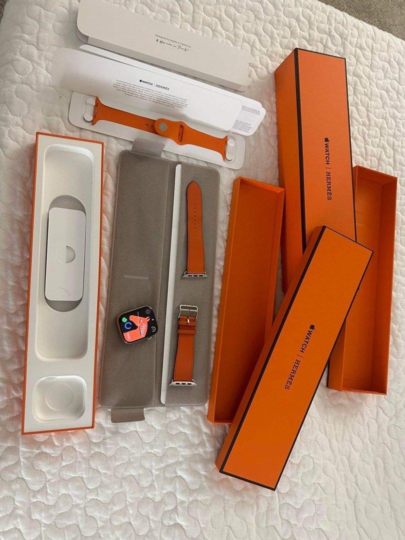 Hermes watch (Category: Luxury Watches) located in Makati City. Submitted by bettyonnng (Listing ID 1253003300, Image 1). Description: bought for 75k never been used. complete inclusions.. Dm for sure buyer only.