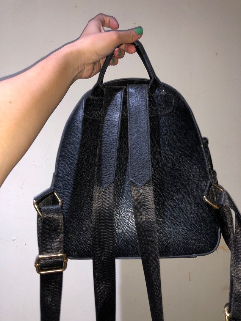 howru bag on Carousell
