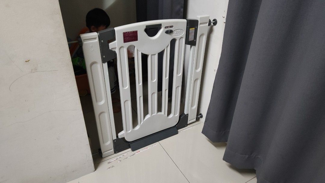 Jtc top baby gate
