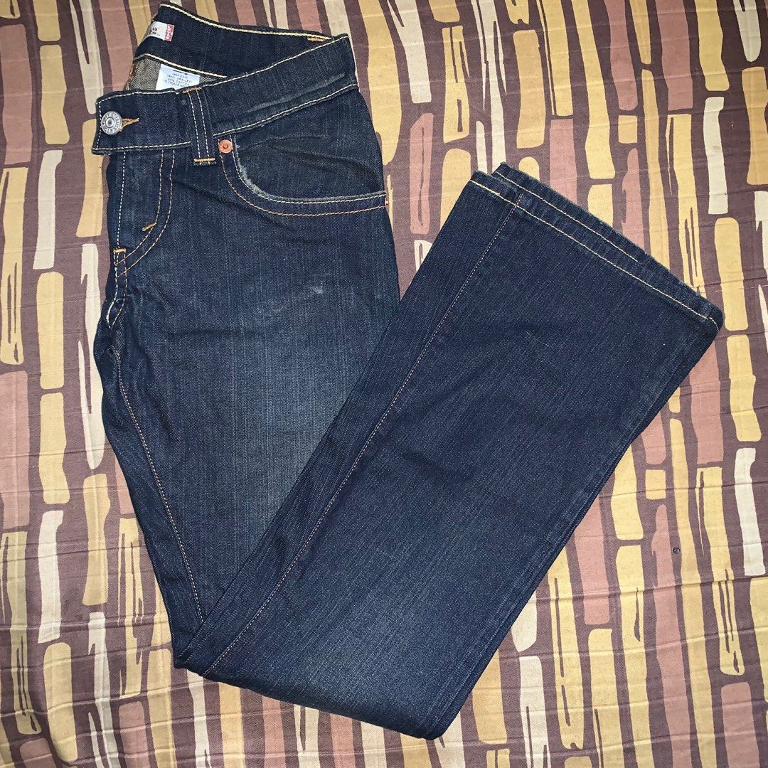 Levi low flare 542 jeans clearance