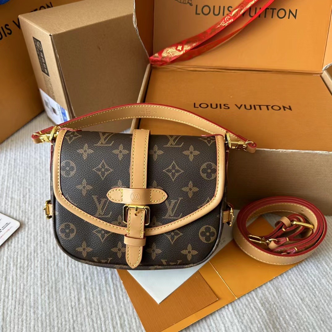 Louis Vuitton Saumur Bb