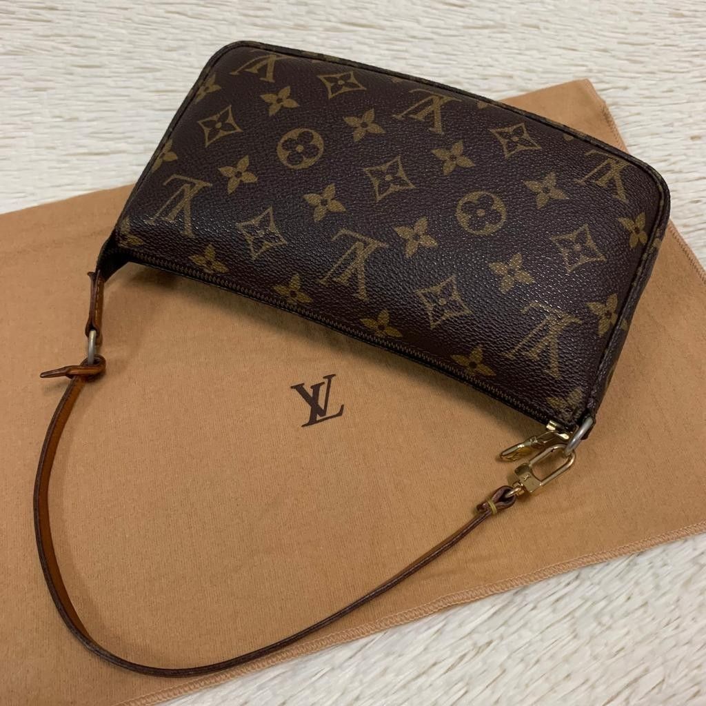 Handbag LV (Copy Ori), Women's Fashion, Bags & Wallets, Purses & Pouches on  Carousell