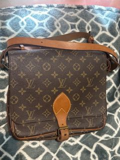 LV Looping GM bag, Luxury, Bags & Wallets on Carousell