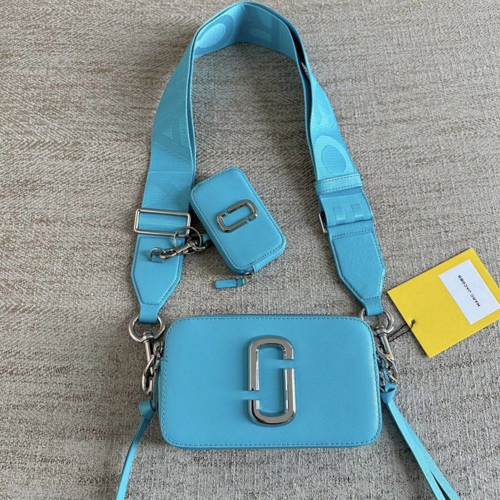 Marc Jacobs Snapshot Bag, Women's Fashion, Bags & Wallets, Cross-body Bags  on Carousell