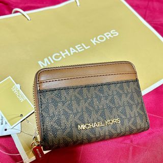 Michael Kors Multi Pochette, Luxury, Bags & Wallets on Carousell