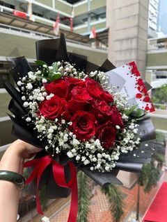 Mother's Day Free delivery Free delivery,Roses bouquet, Roses,Birthdays,Anniversary, Proposal bouquet,Sunflowers bouquet, Baby breathe, graduation bear bouquet, ROM flowers,fresh flowers bouquet, Gerbera daisy,玫瑰、向日葵 、毕业花、鲜花