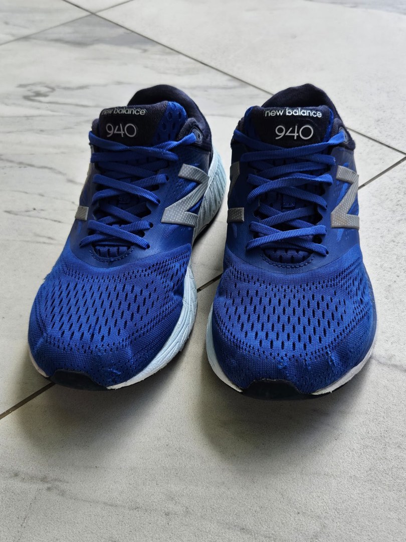 Mens blue discount new balance shoes
