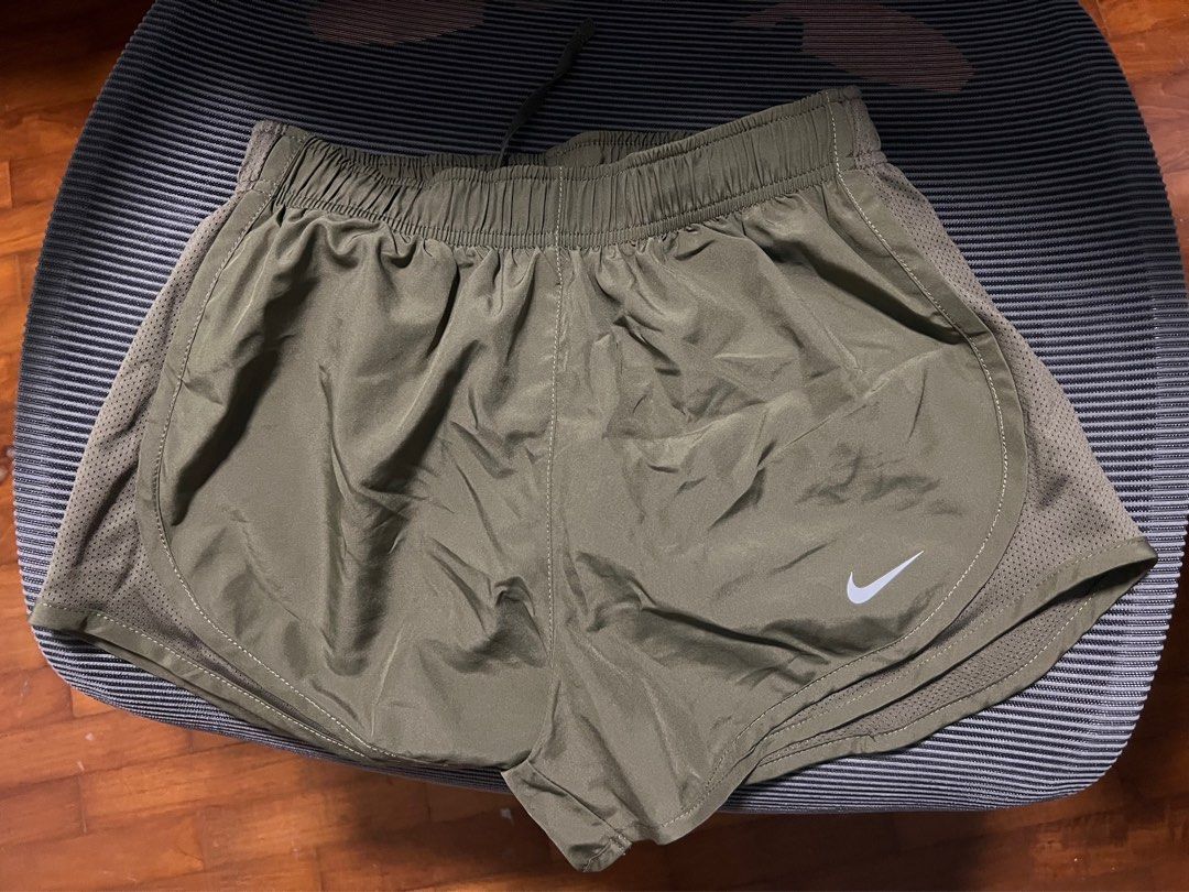 Olive green nike top shorts womens