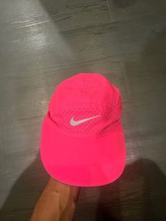 Nike AW84 Dri Fit Women’s Pink Hat Camp Running 5 Panel Reflective Cap  Swoosh