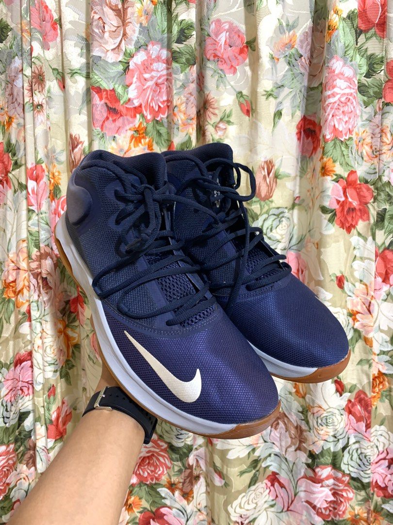 Nike air versitile iv basketball shoe clearance