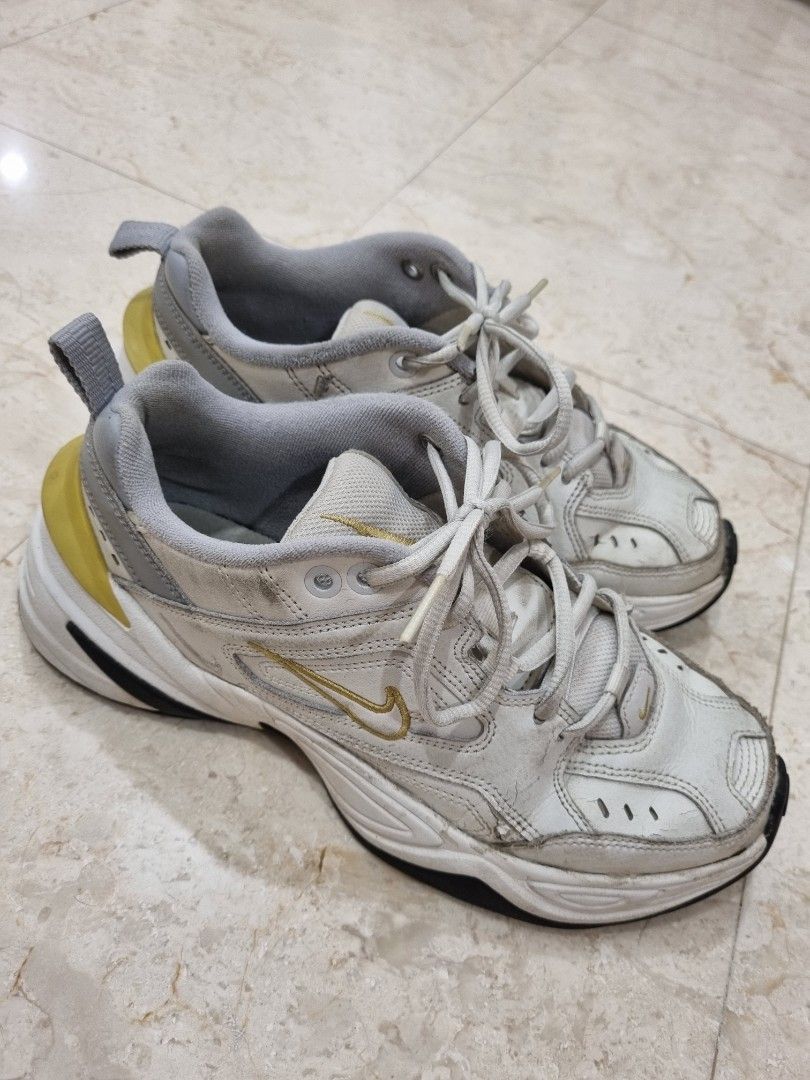 White nike clearance technos