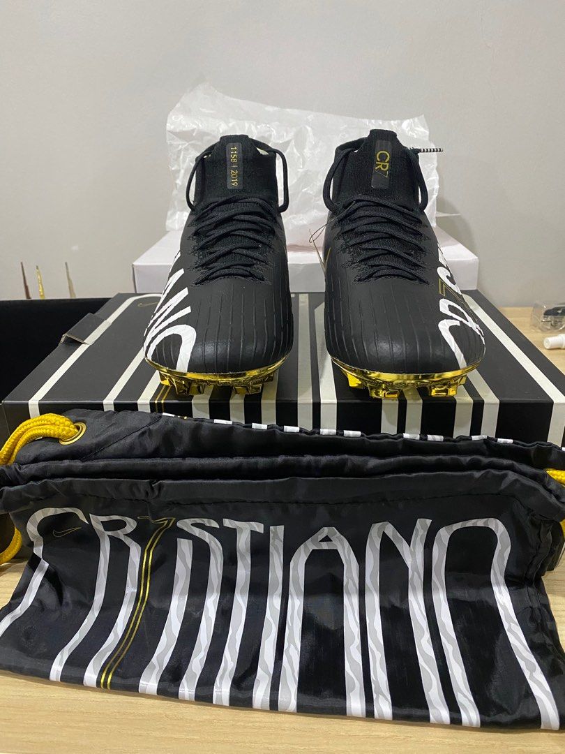 Nike 2019 crampon 2025