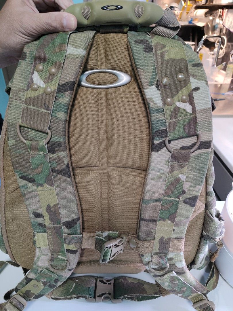 Oakley Icon 2.0 Backpack Tactical Multicam Camo Bag 迷彩背囊戰術 