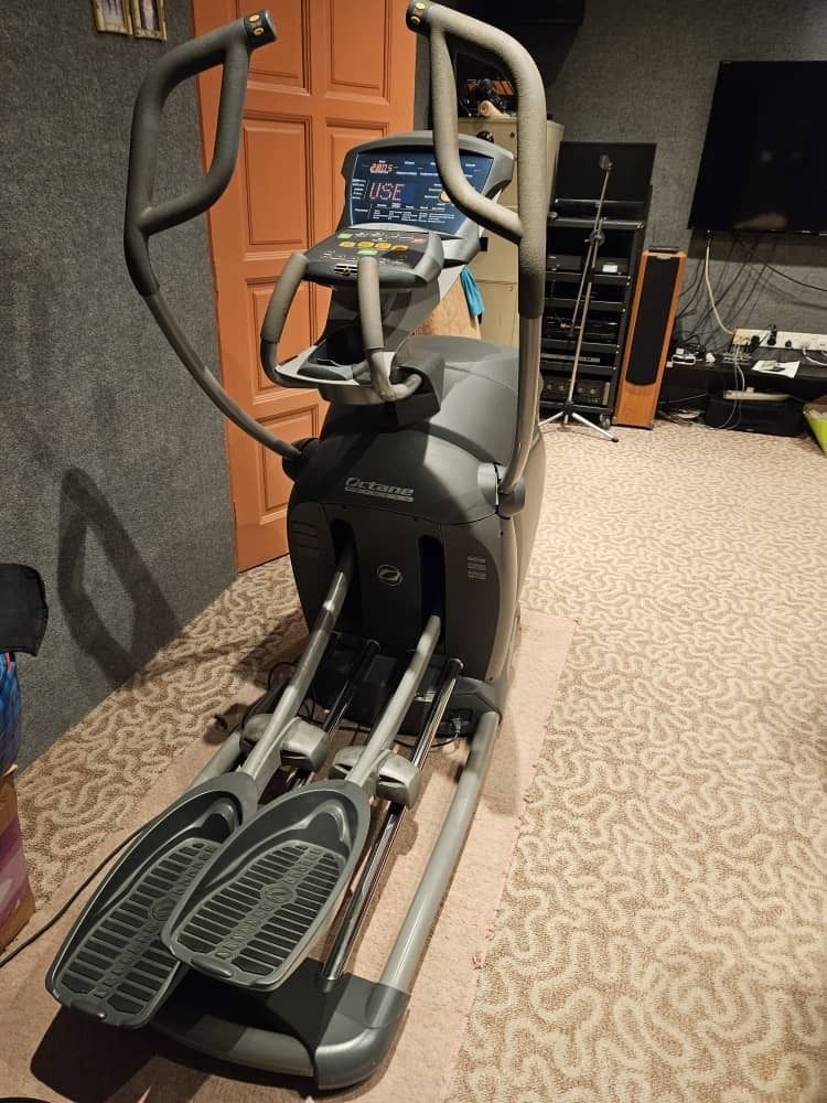 Q47e octane elliptical shop