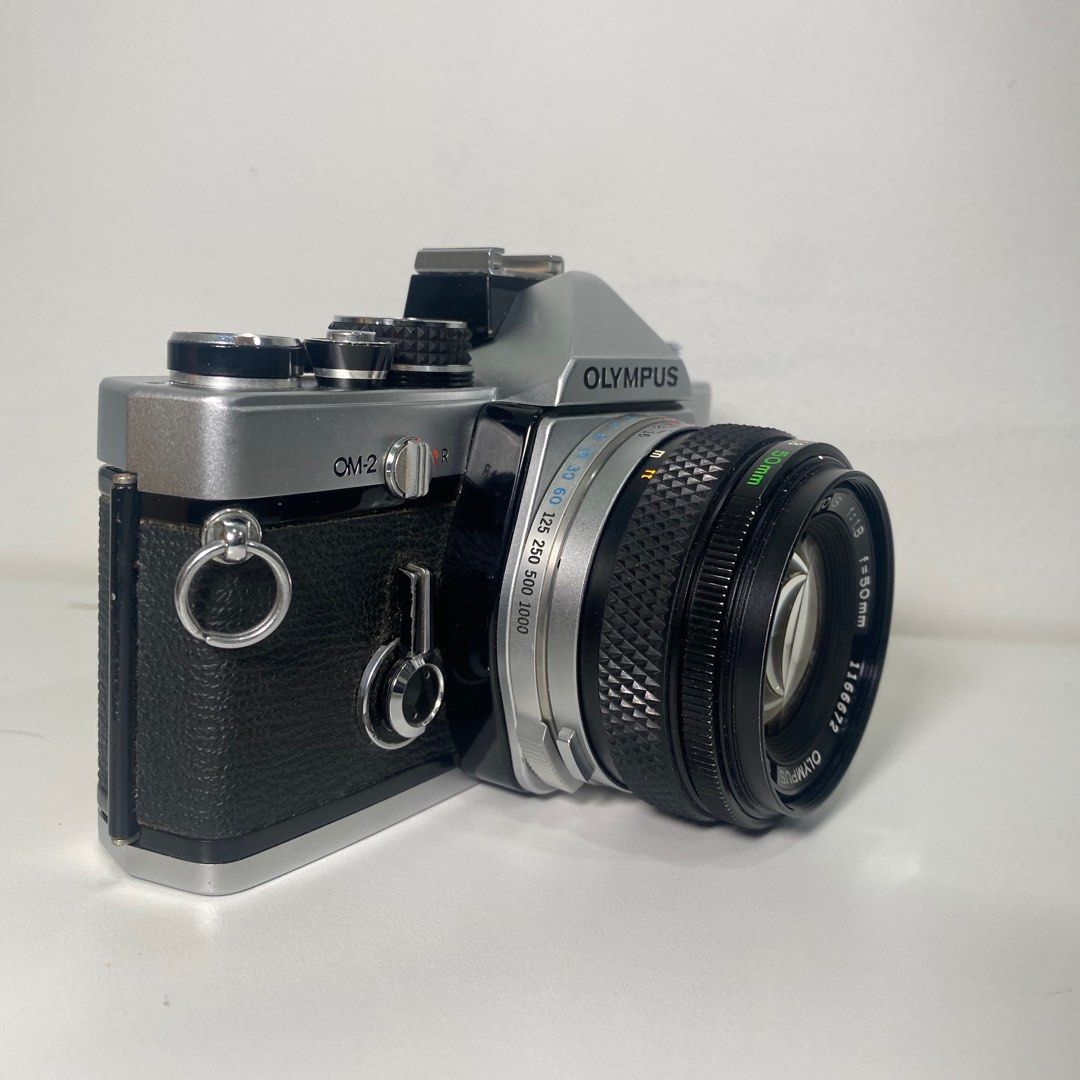 Olympus OM-2 Black + 50mm F1.8 - フィルムカメラ