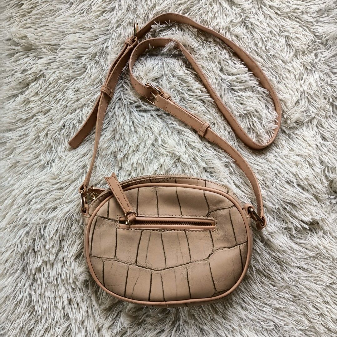 Original Zara Sling Bag, Women's Fashion, Bags & Wallets, Cross-body Bags  on Carousell