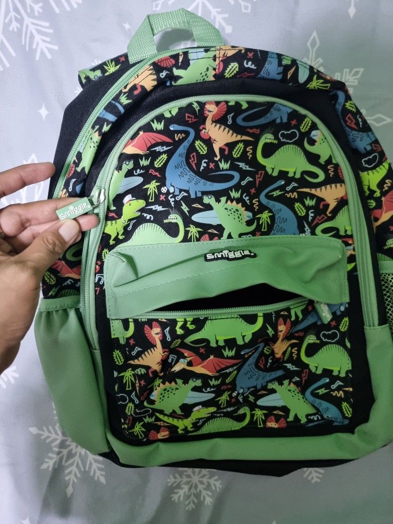 Smiggle wander store junior backpack