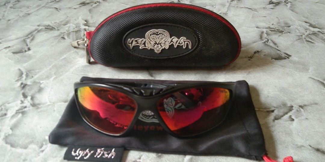 Polarised fishing glasses, Men's Fashion, Watches & Accessories