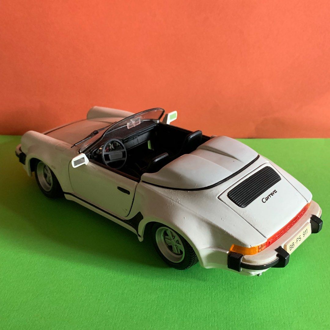PORSCHE 911 SPEEDSTER (1989) metal model car from Maisto 1:24 