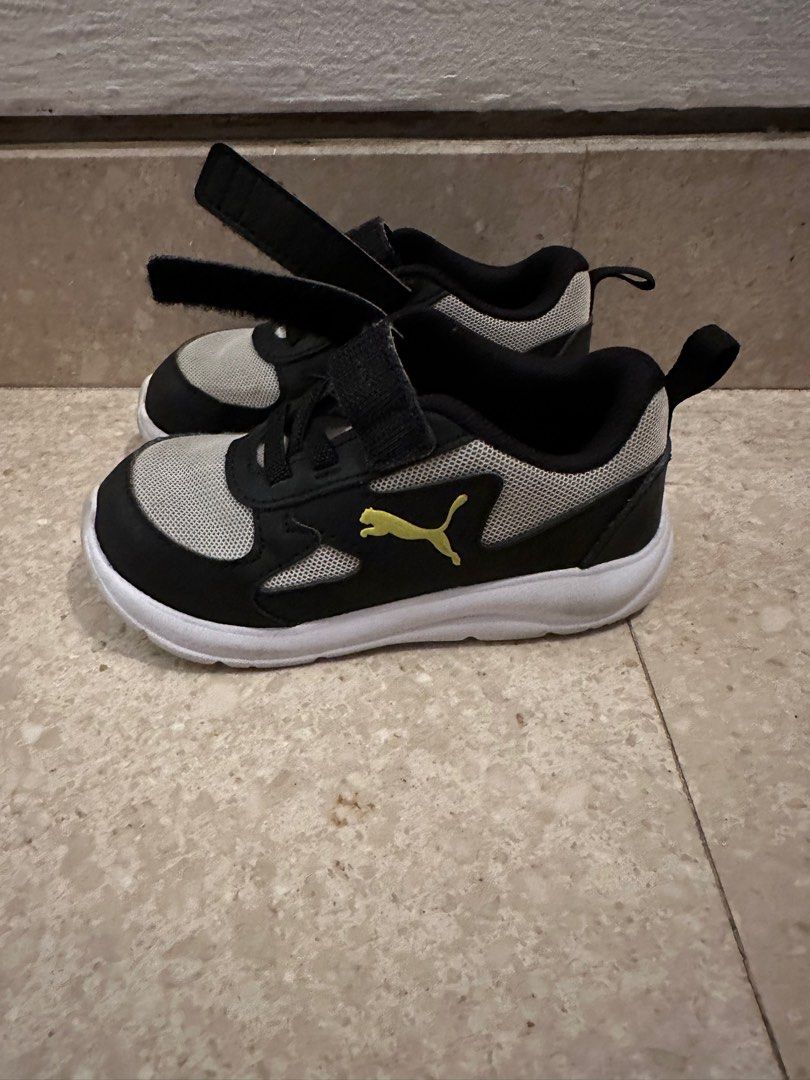 Puma Cabana Racer kids shoes size 8