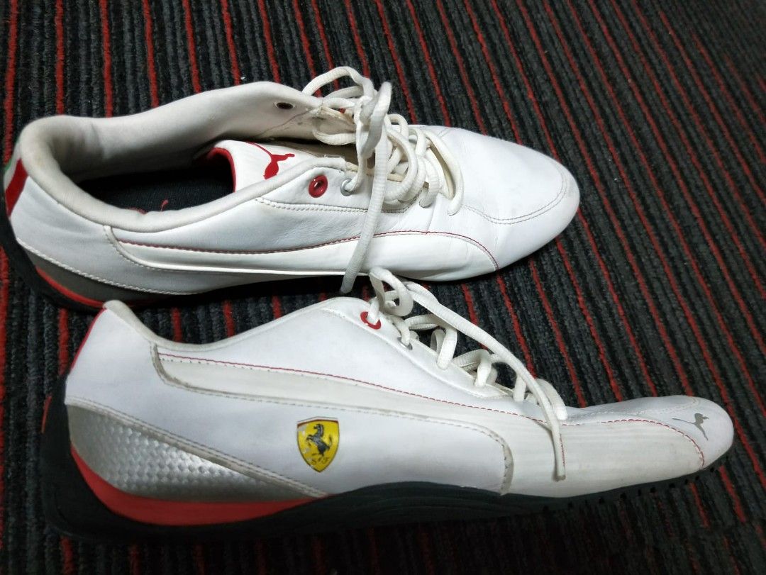 Puma Sports Life Style casual White shoe lightly used 30 Men s