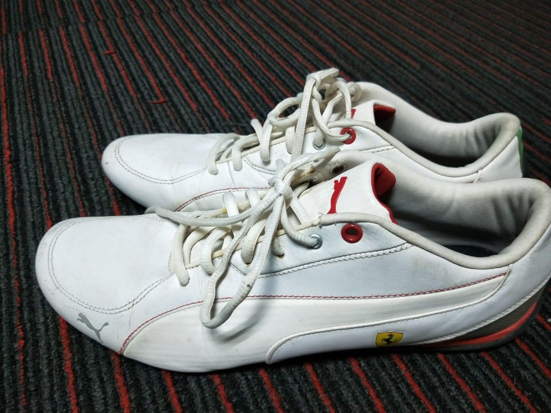 Puma Sports Life Style casual White shoe lightly used 30 Men s