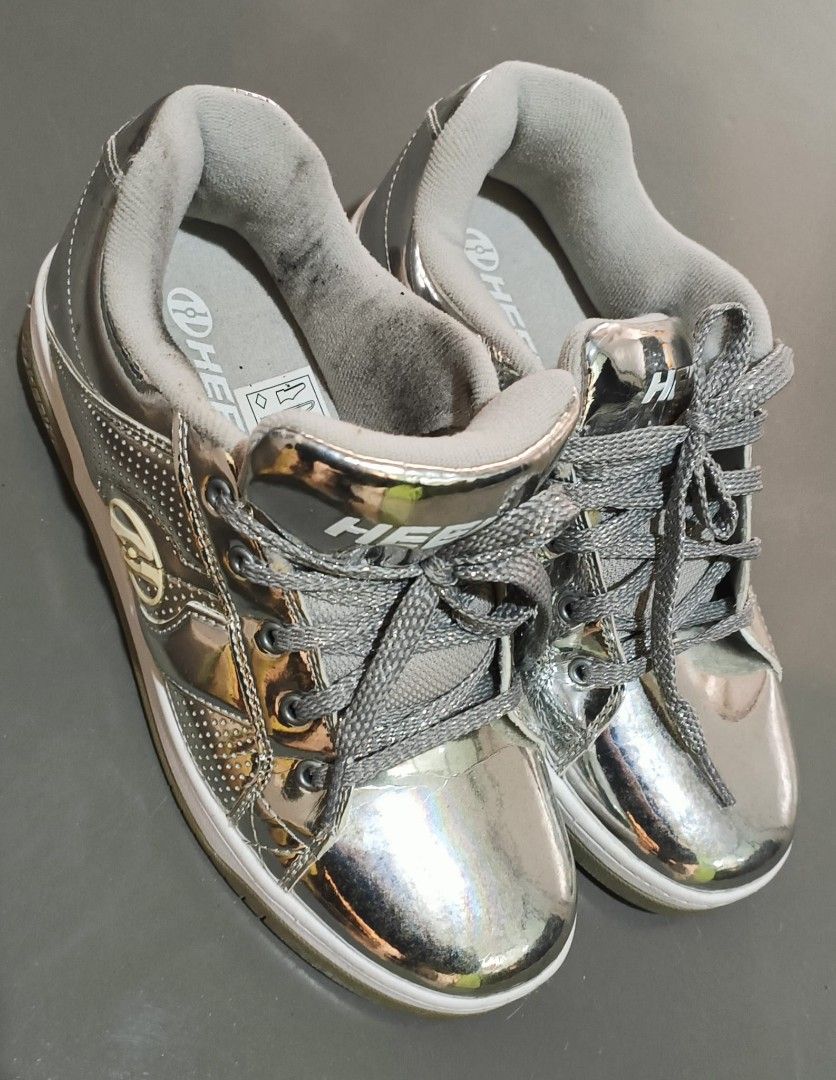 Chrome heelys top