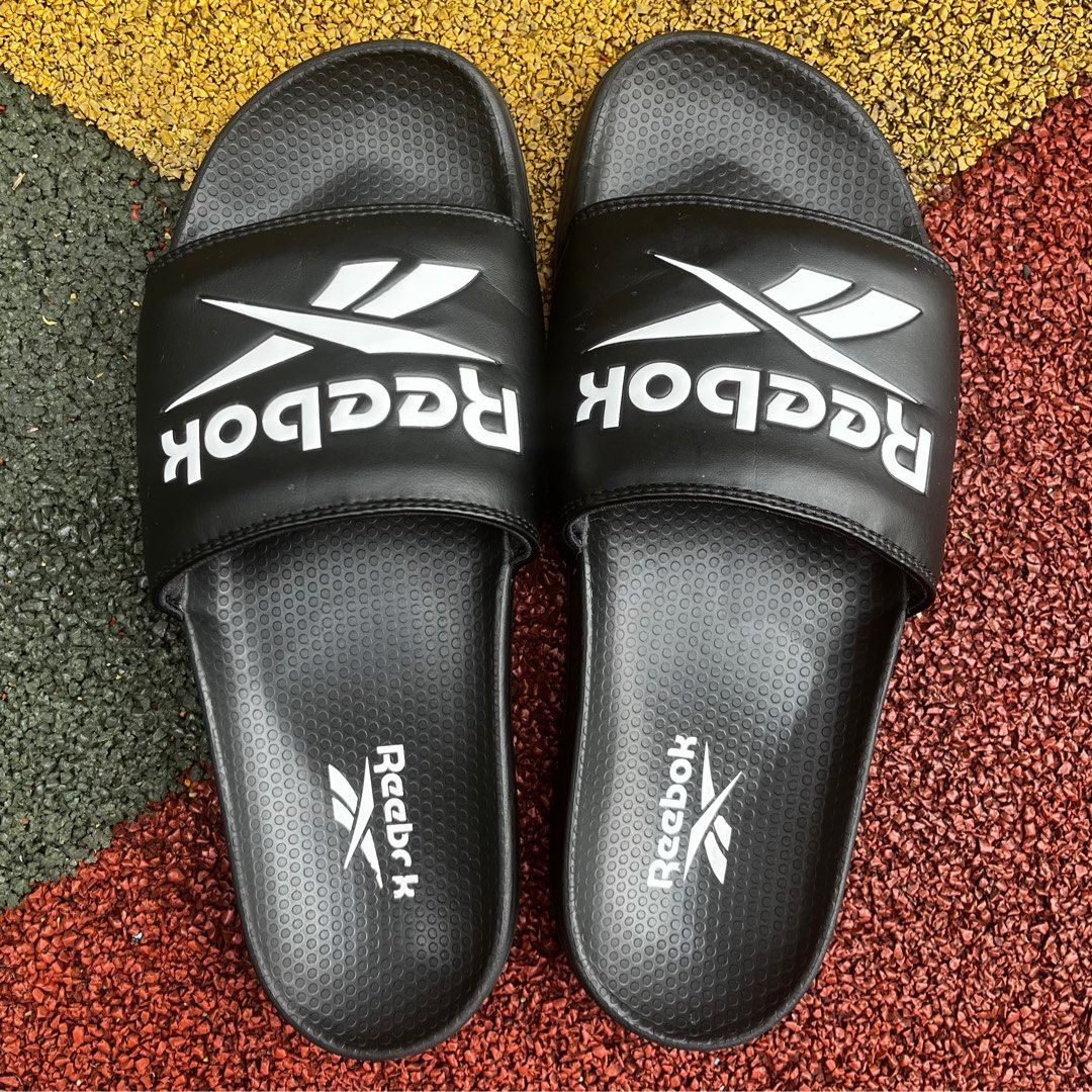 Reebok classic flip flops hot sale