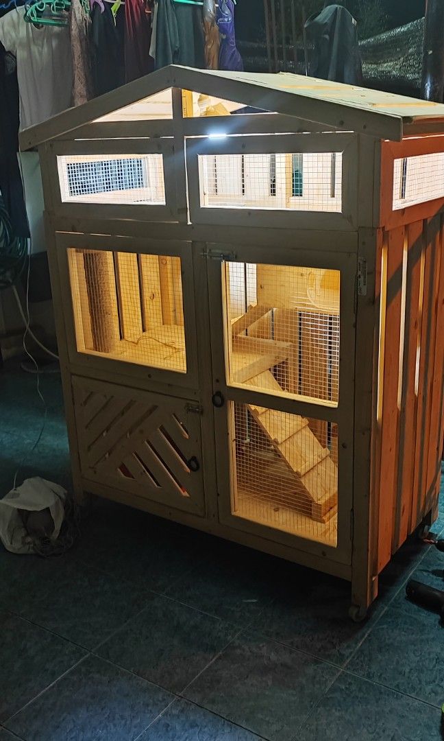 Rumah kucing Kayu, Pet Supplies, Homes & Other Pet Accessories on Carousell