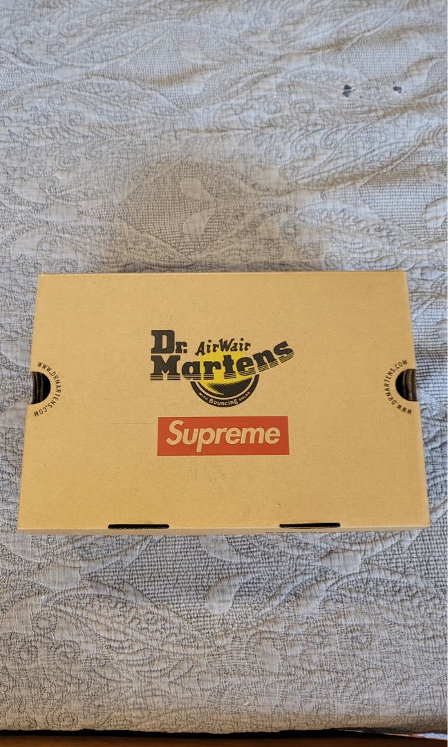 Supreme doc discount martens sacred heart